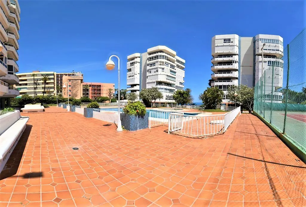 شقة توريمولينوس  في Apartamento Tropico إسبانيا